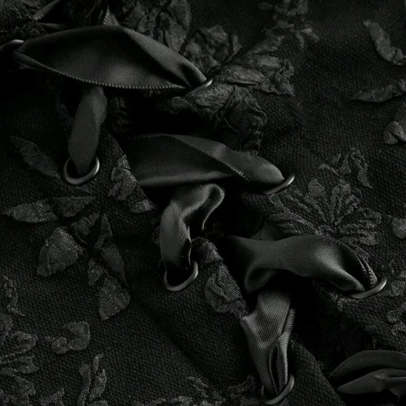 Black Lace Bow-Shoulder Corset Top - Picture 6 of 6